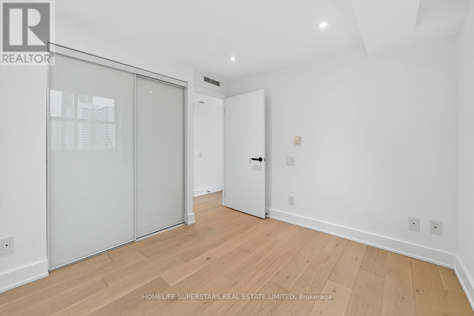 Ph 3 - 409 Bloor Street E, Toronto, Ontario  M4W 3T2 - Photo 14 - C12960784