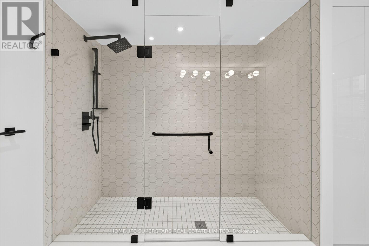 Ph 3 - 409 Bloor Street E, Toronto, Ontario  M4W 3T2 - Photo 17 - C12960784