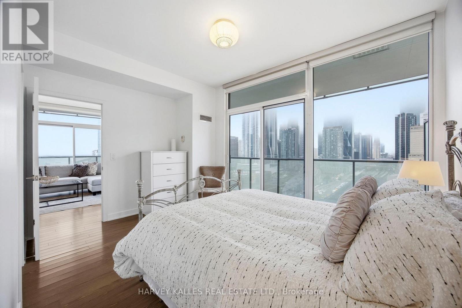 1612 - 1 Market Street, Toronto, Ontario  M5E 0A2 - Photo 15 - C12960788