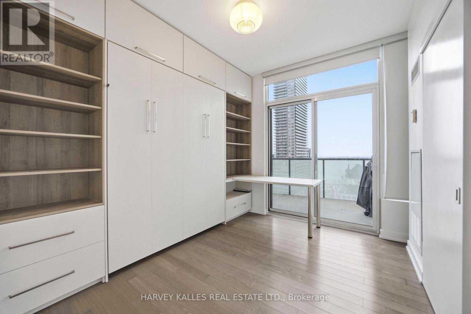 1612 - 1 Market Street, Toronto, Ontario  M5E 0A2 - Photo 19 - C12960788