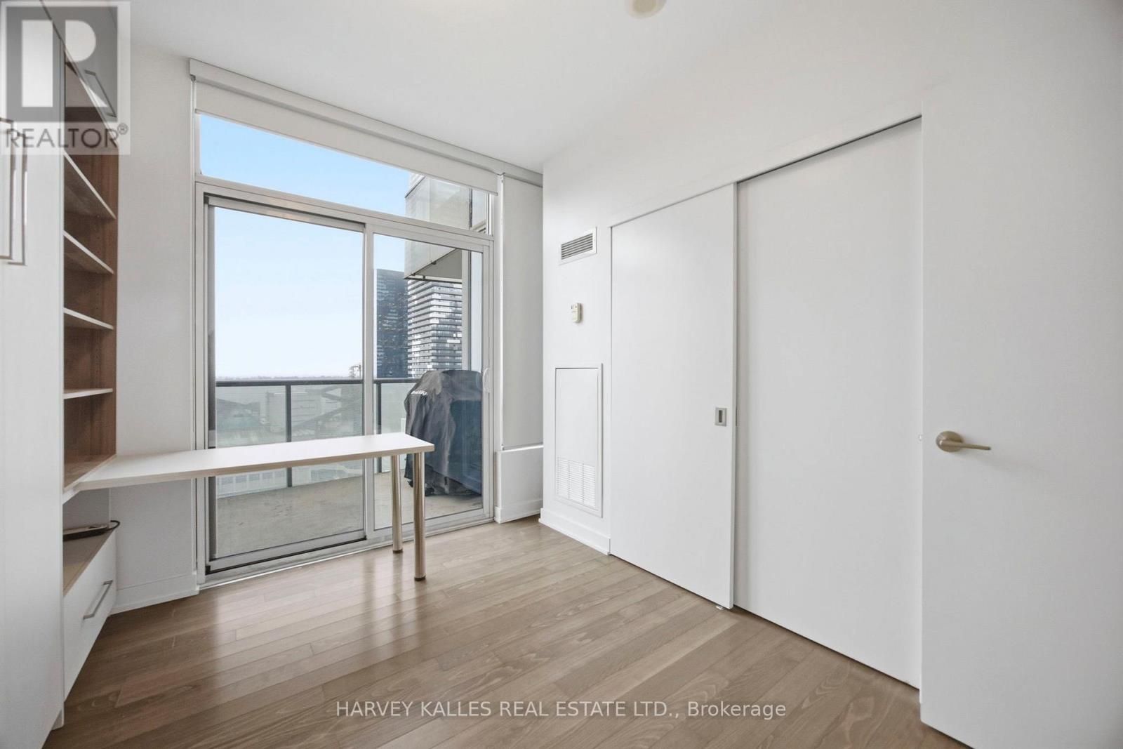 1612 - 1 Market Street, Toronto, Ontario  M5E 0A2 - Photo 22 - C12960788