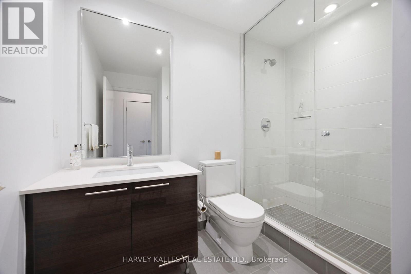 1612 - 1 Market Street, Toronto, Ontario  M5E 0A2 - Photo 25 - C12960788