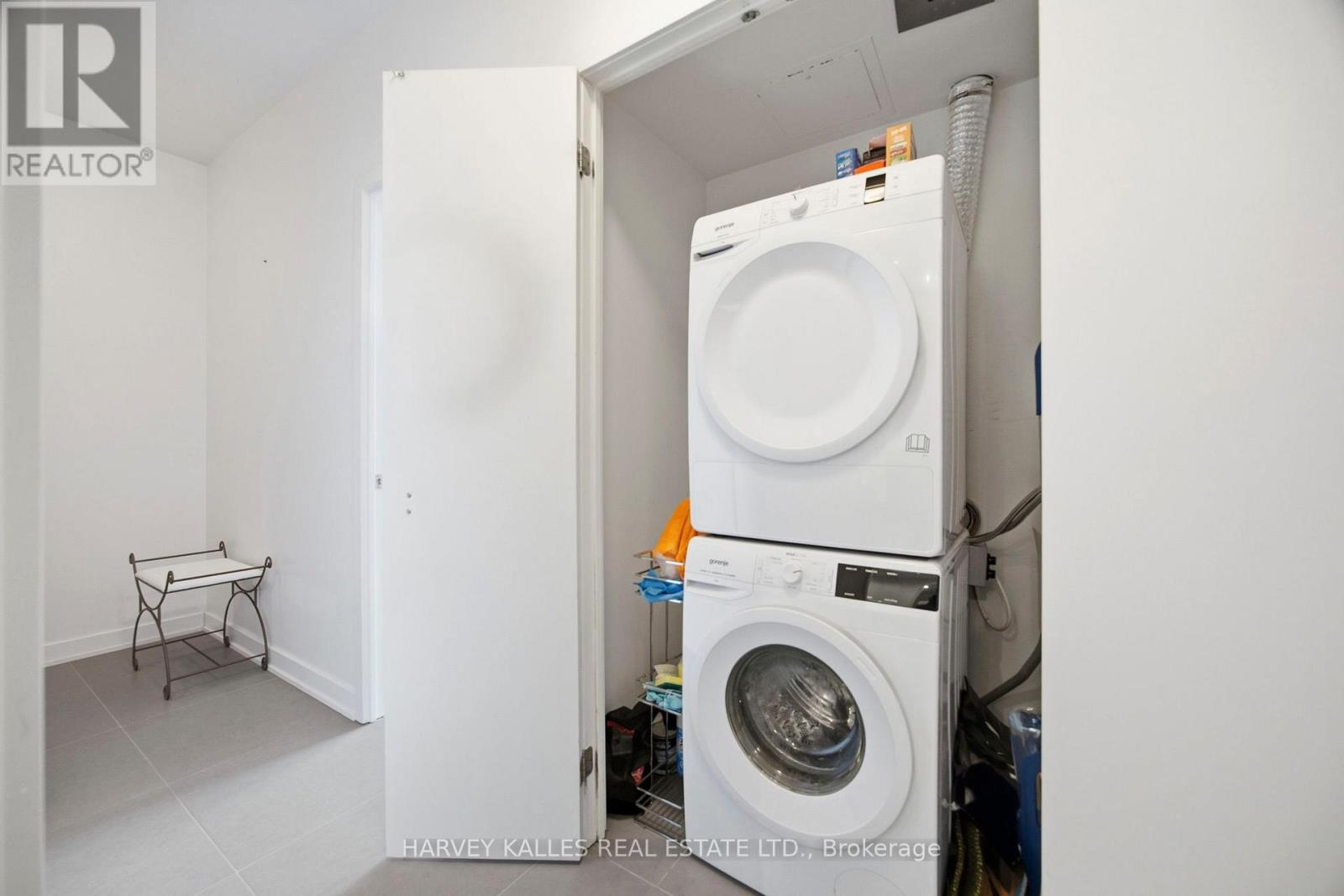 1612 - 1 Market Street, Toronto, Ontario  M5E 0A2 - Photo 26 - C12960788