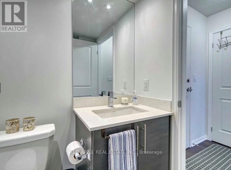 716 - 400 Adelaide Street E, Toronto, Ontario  M5A 1N4 - Photo 4 - C12960826