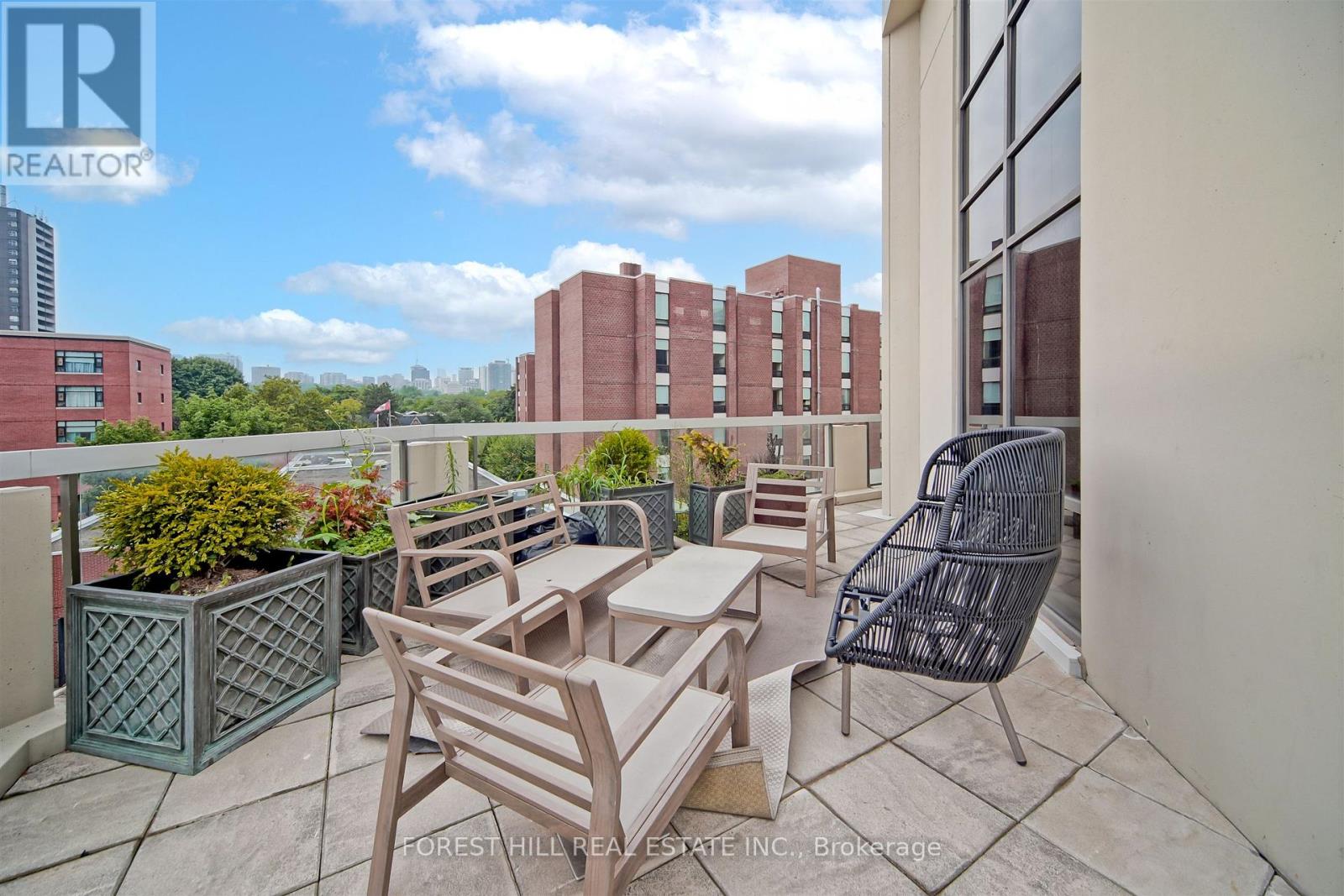 501 - 3 Mcalpine Street, Toronto, Ontario  M5R 3T5 - Photo 5 - C12960894