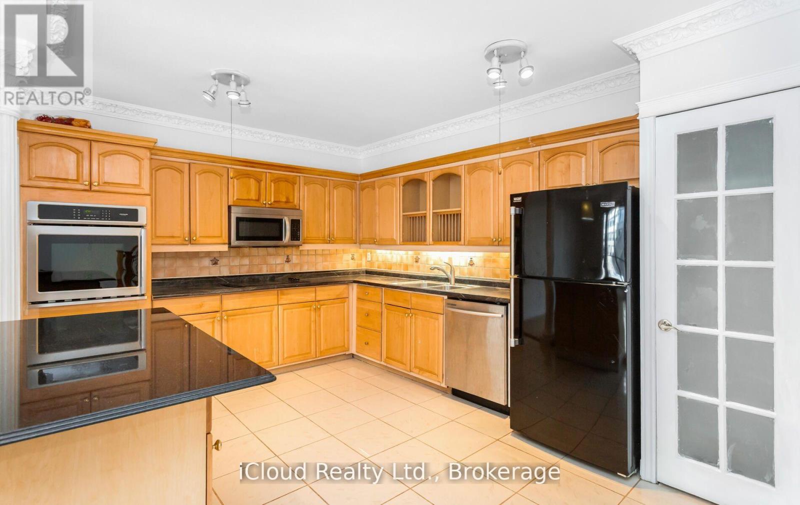 837 - 33 Harbour Square, Toronto, Ontario  M5J 2G2 - Photo 15 - C12960940