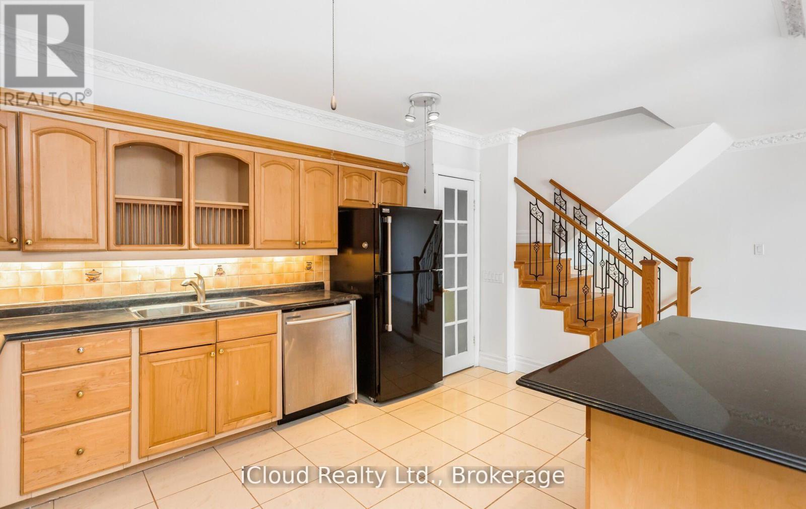 837 - 33 Harbour Square, Toronto, Ontario  M5J 2G2 - Photo 16 - C12960940