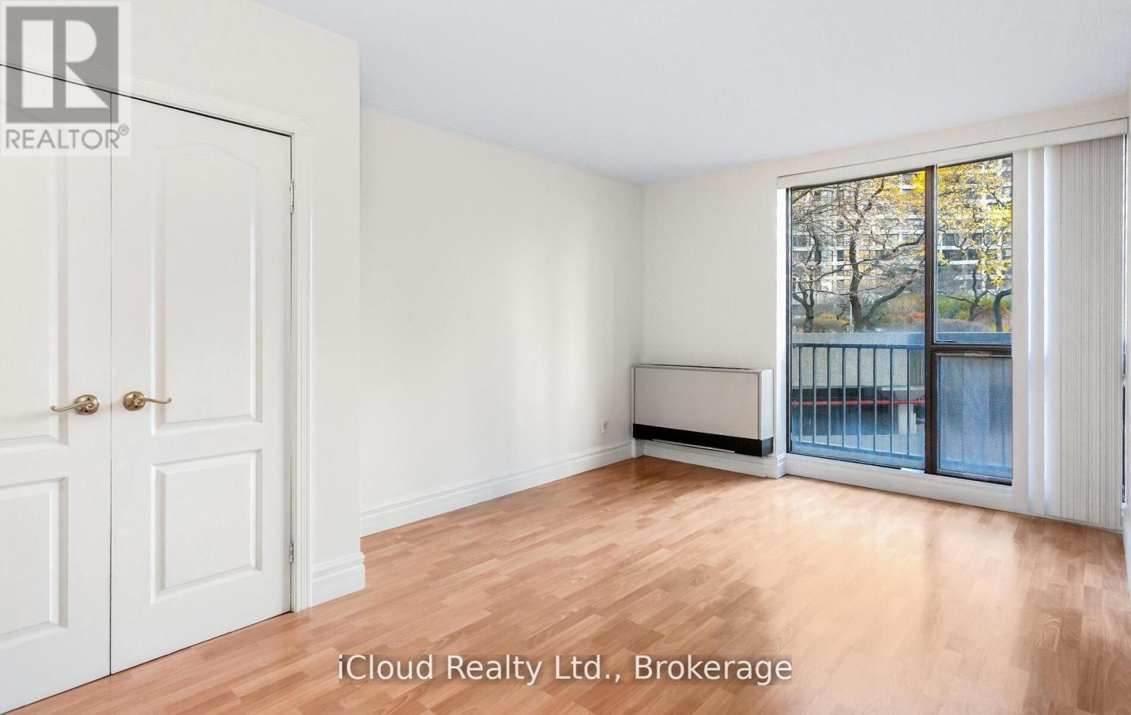 837 - 33 Harbour Square, Toronto, Ontario  M5J 2G2 - Photo 21 - C12960940