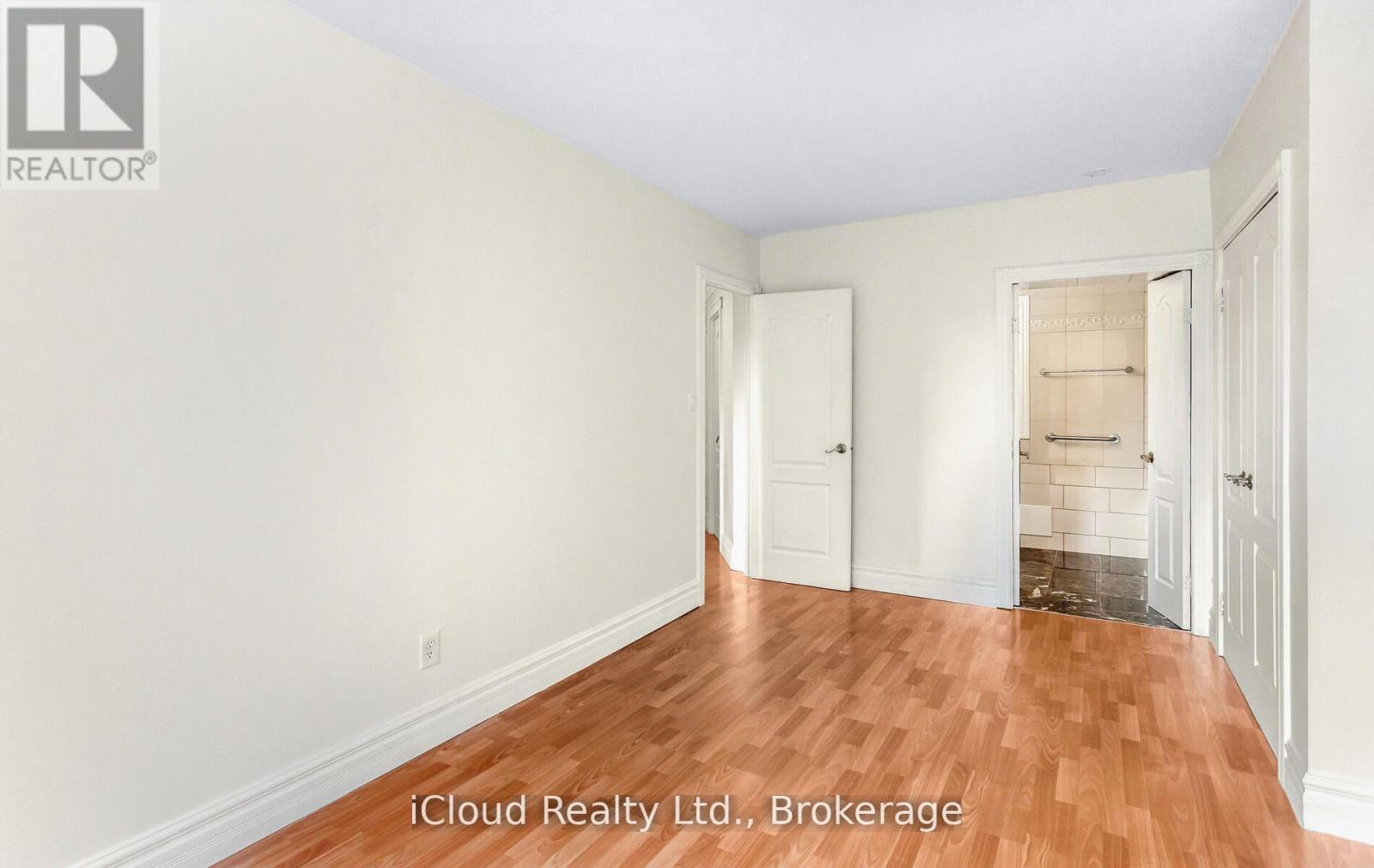 837 - 33 Harbour Square, Toronto, Ontario  M5J 2G2 - Photo 23 - C12960940