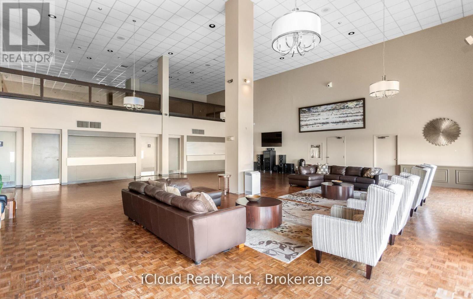 837 - 33 Harbour Square, Toronto, Ontario  M5J 2G2 - Photo 35 - C12960940