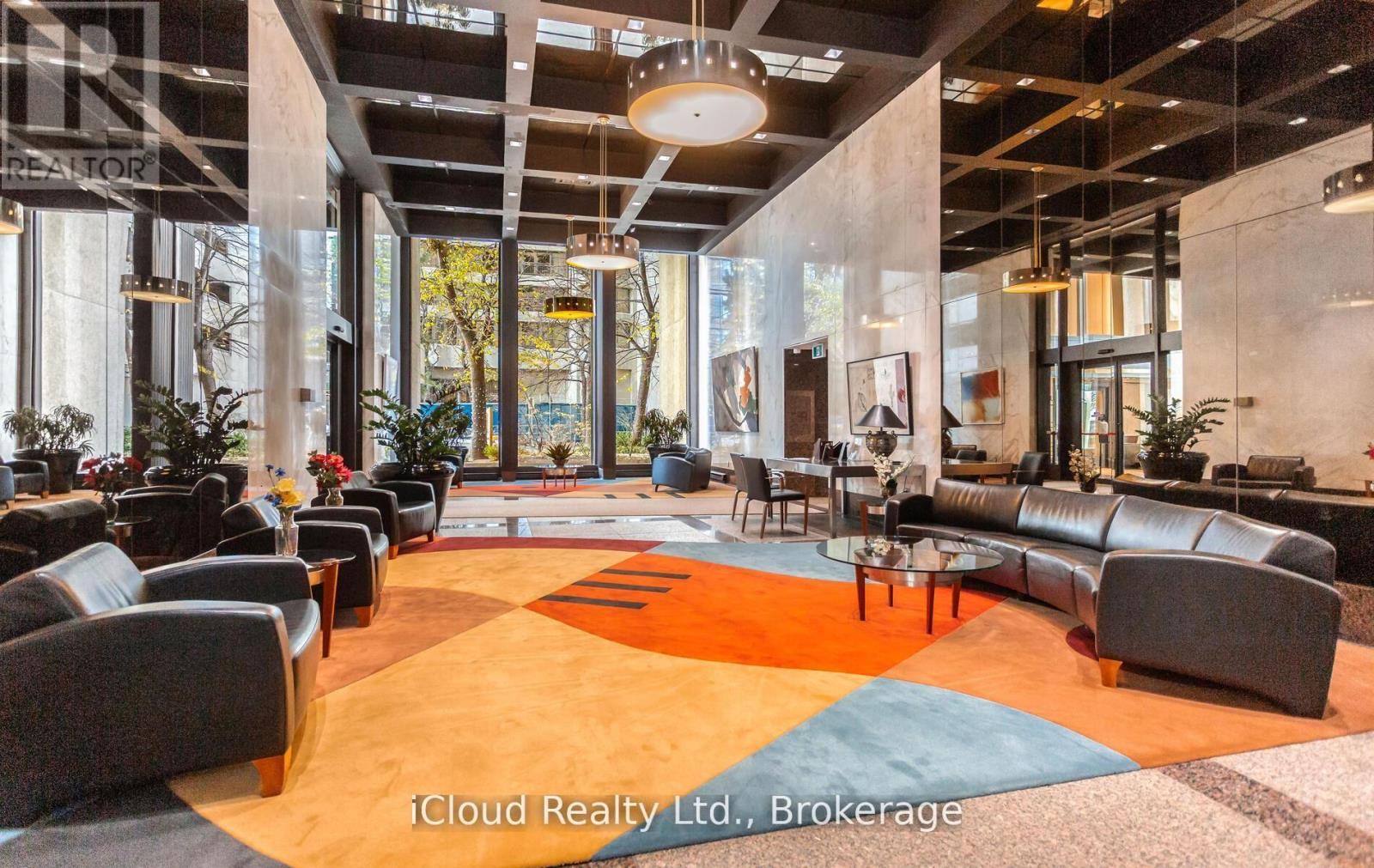 837 - 33 Harbour Square, Toronto, Ontario  M5J 2G2 - Photo 4 - C12960940