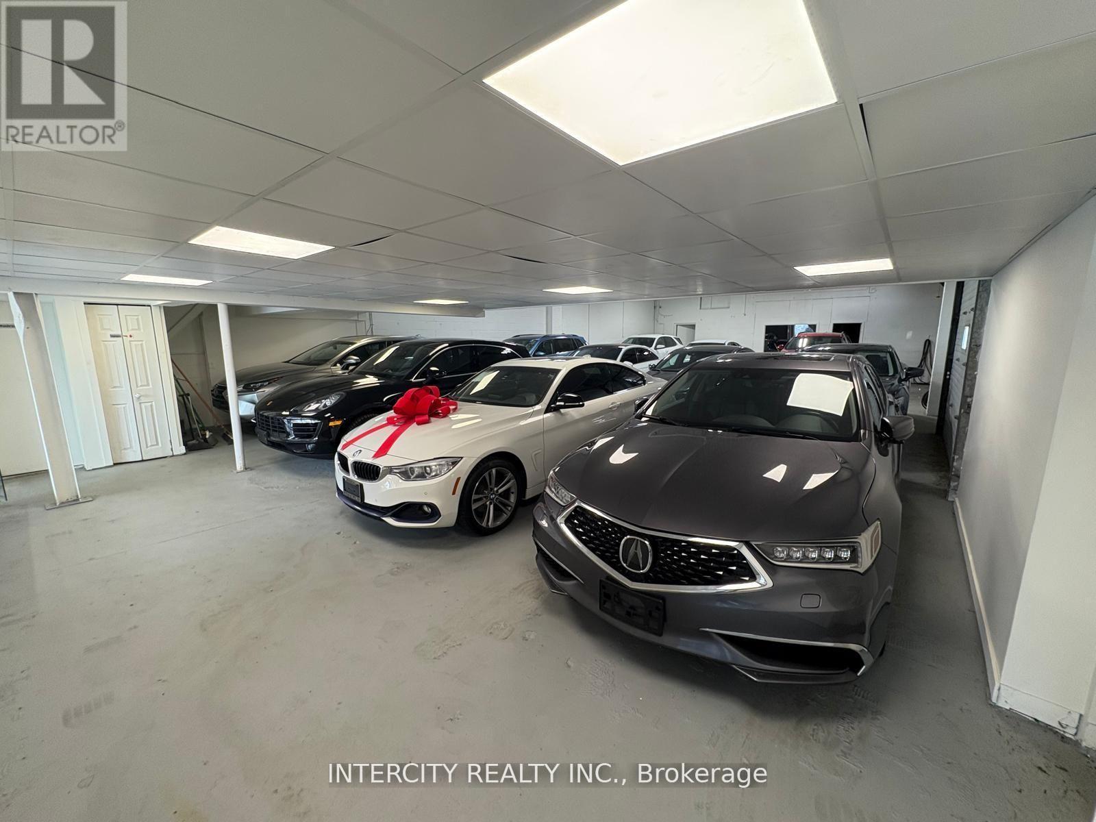 1890 Lawrence Avenue E, Toronto, Ontario  M1R 2Y5 - Photo 13 - E12960810