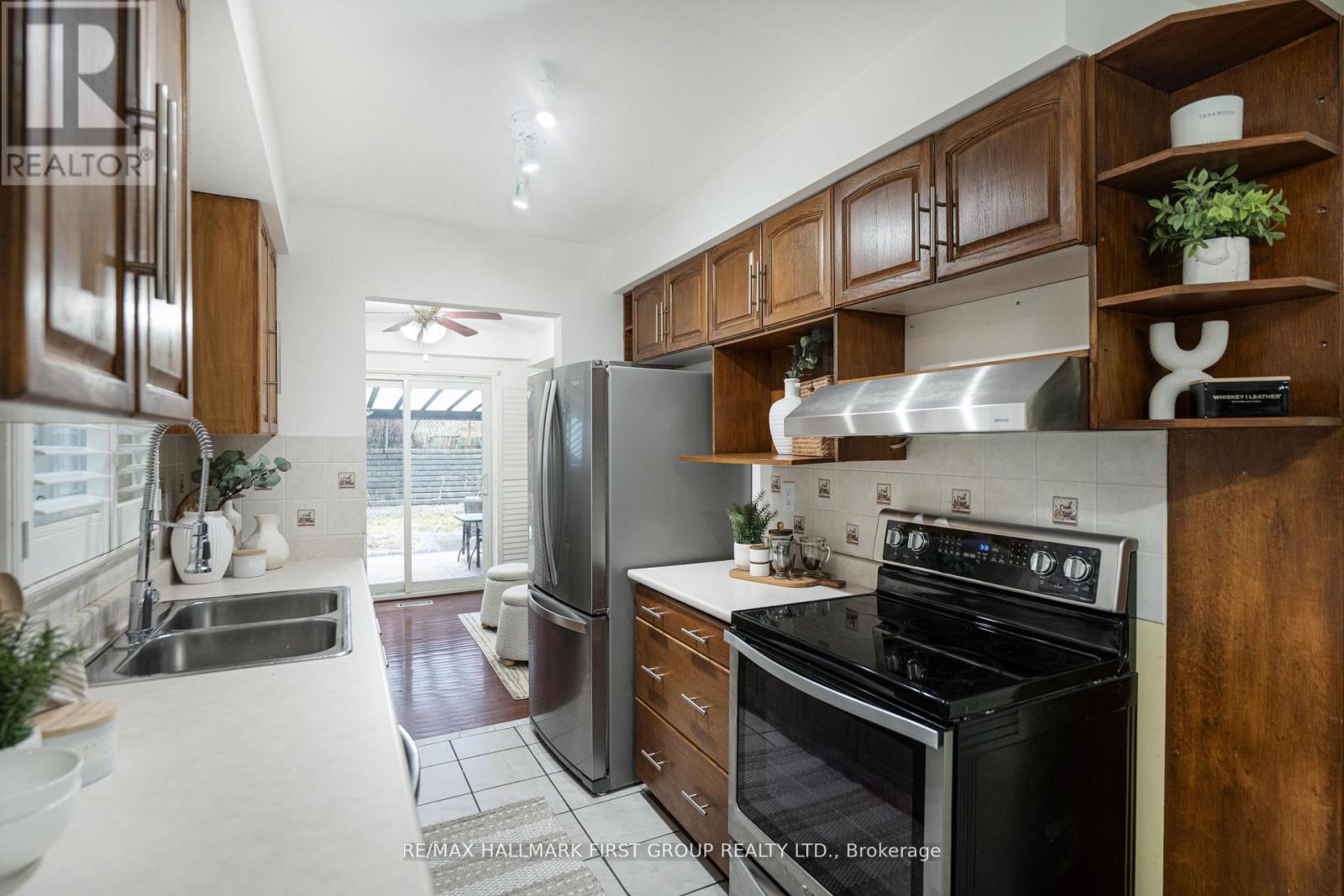 2146 Denby Drive, Pickering, Ontario  L1X 1Z2 - Photo 11 - E12960860