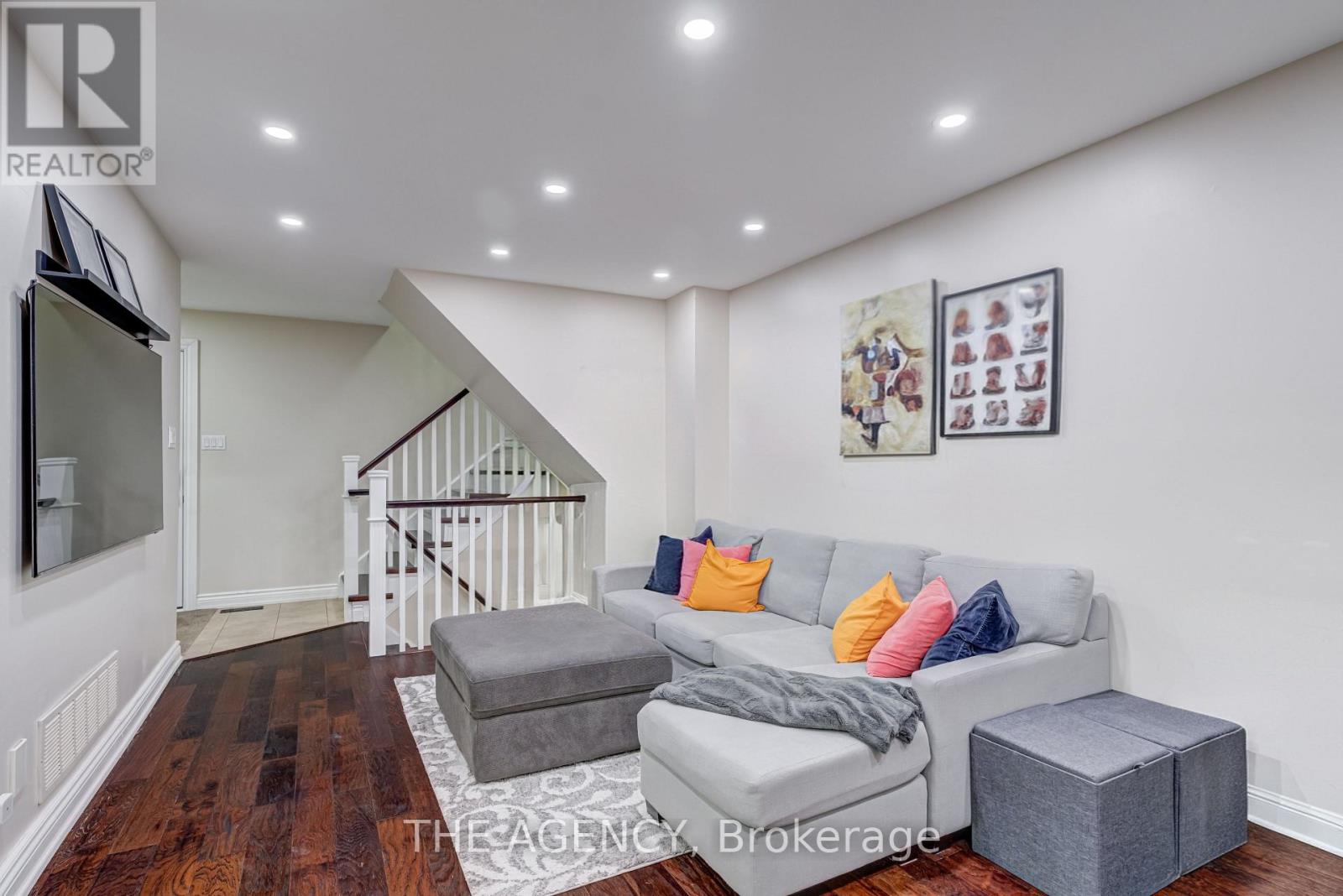 513 Alder Court, Pickering, Ontario L1V 4T2 - Photo 5 - E12960866