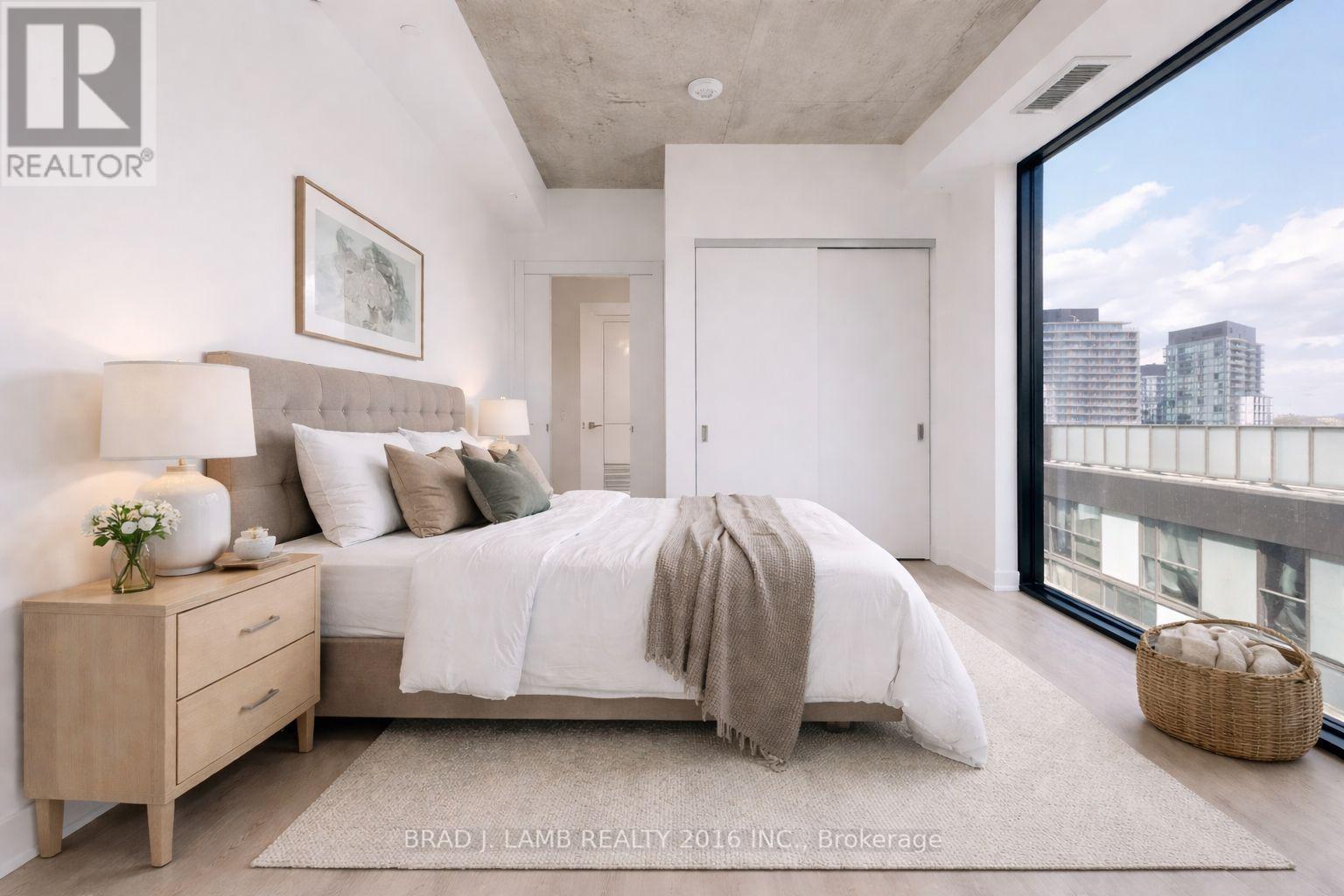 1702 - 284 King Street E, Toronto, Ontario  M5A 1K4 - Photo 3 - C12941148