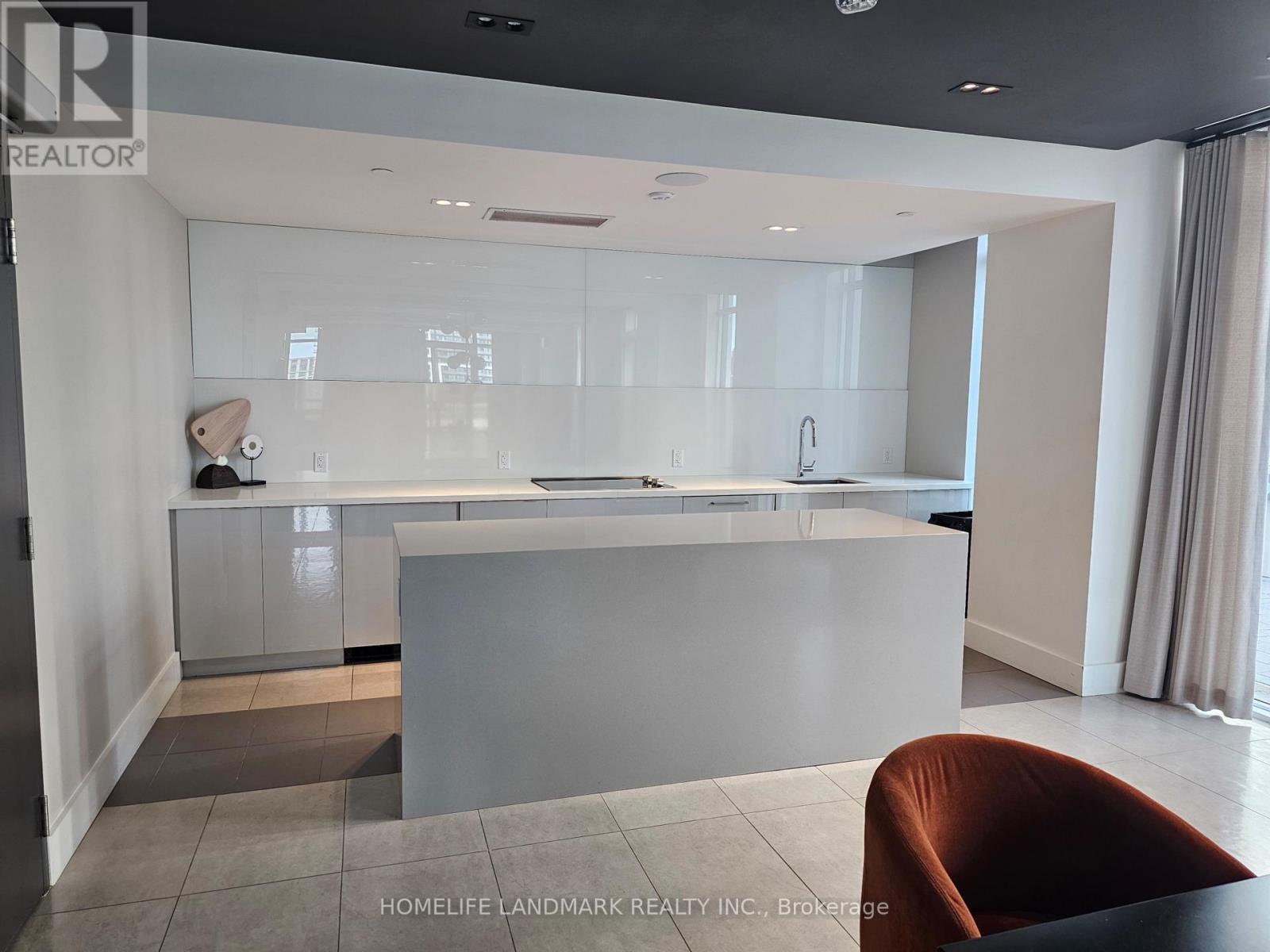 817e - 8868 Yonge Street, Richmond Hill, Ontario  L4C 1Z8 - Photo 18 - N12960832