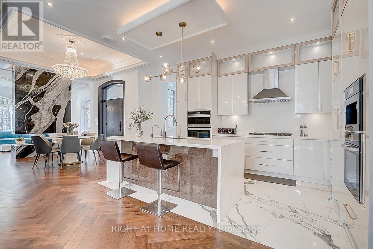 45 Loggers Trail, Whitchurch-Stouffville, Ontario  L4A 2L6 - Photo 12 - N12960908