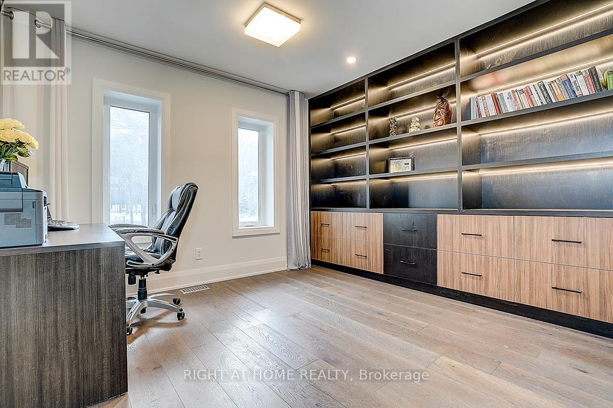 45 Loggers Trail, Whitchurch-Stouffville, Ontario  L4A 2L6 - Photo 21 - N12960908