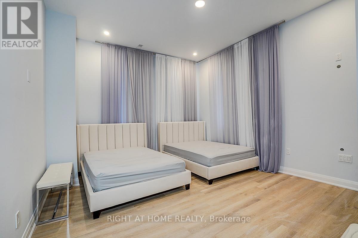 45 Loggers Trail, Whitchurch-Stouffville, Ontario  L4A 2L6 - Photo 38 - N12960908