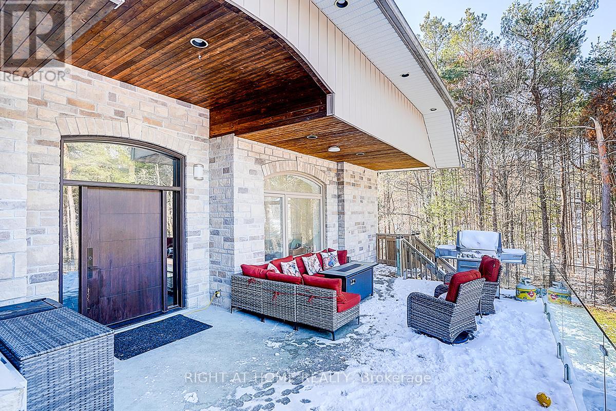 45 Loggers Trail, Whitchurch-Stouffville, Ontario  L4A 2L6 - Photo 46 - N12960908