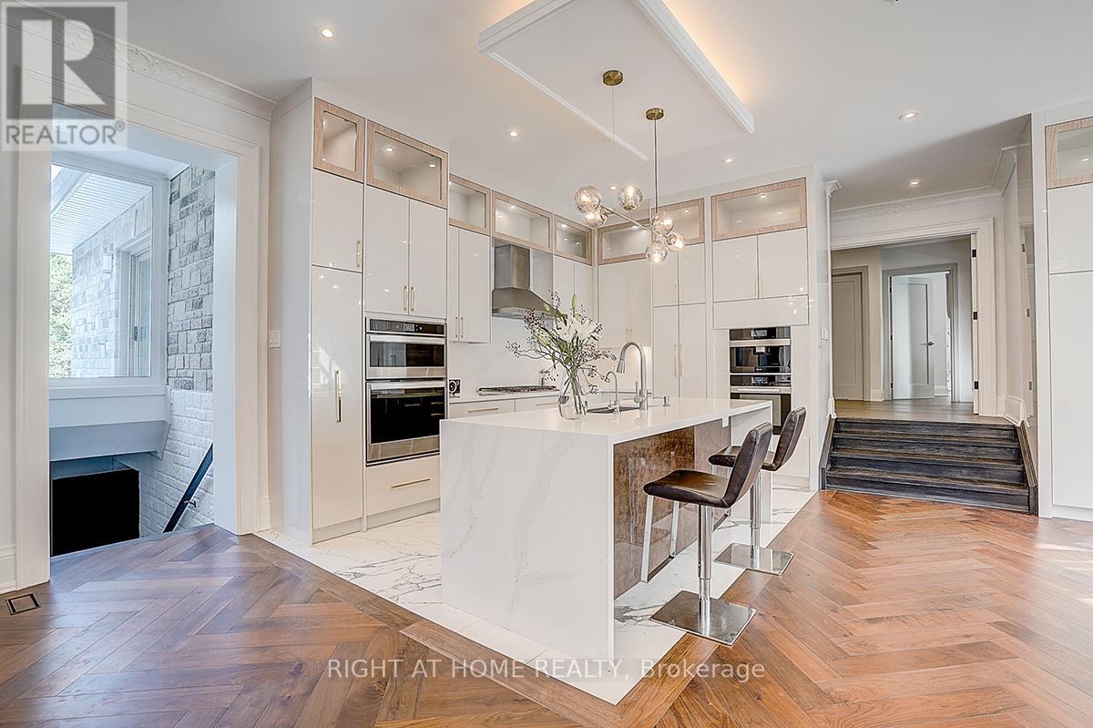 45 Loggers Trail, Whitchurch-Stouffville, Ontario  L4A 2L6 - Photo 9 - N12960908