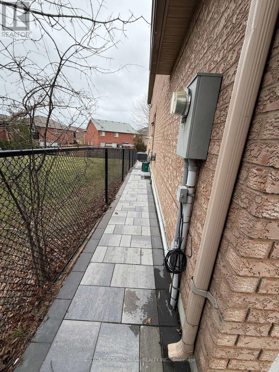 Basement - 107 Princeton Gate, Vaughan, Ontario  L6A 2S7 - Photo 16 - N12960944