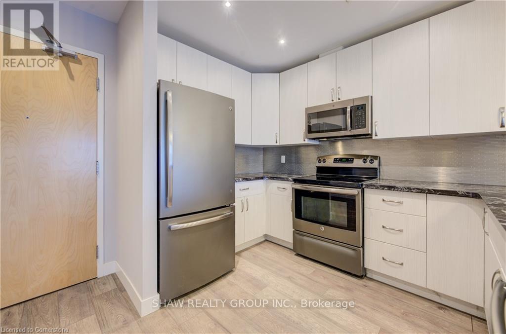 1513 - 1 Victoria Street S, Kitchener, Ontario  N2G 0B5 - Photo 10 - X12368947