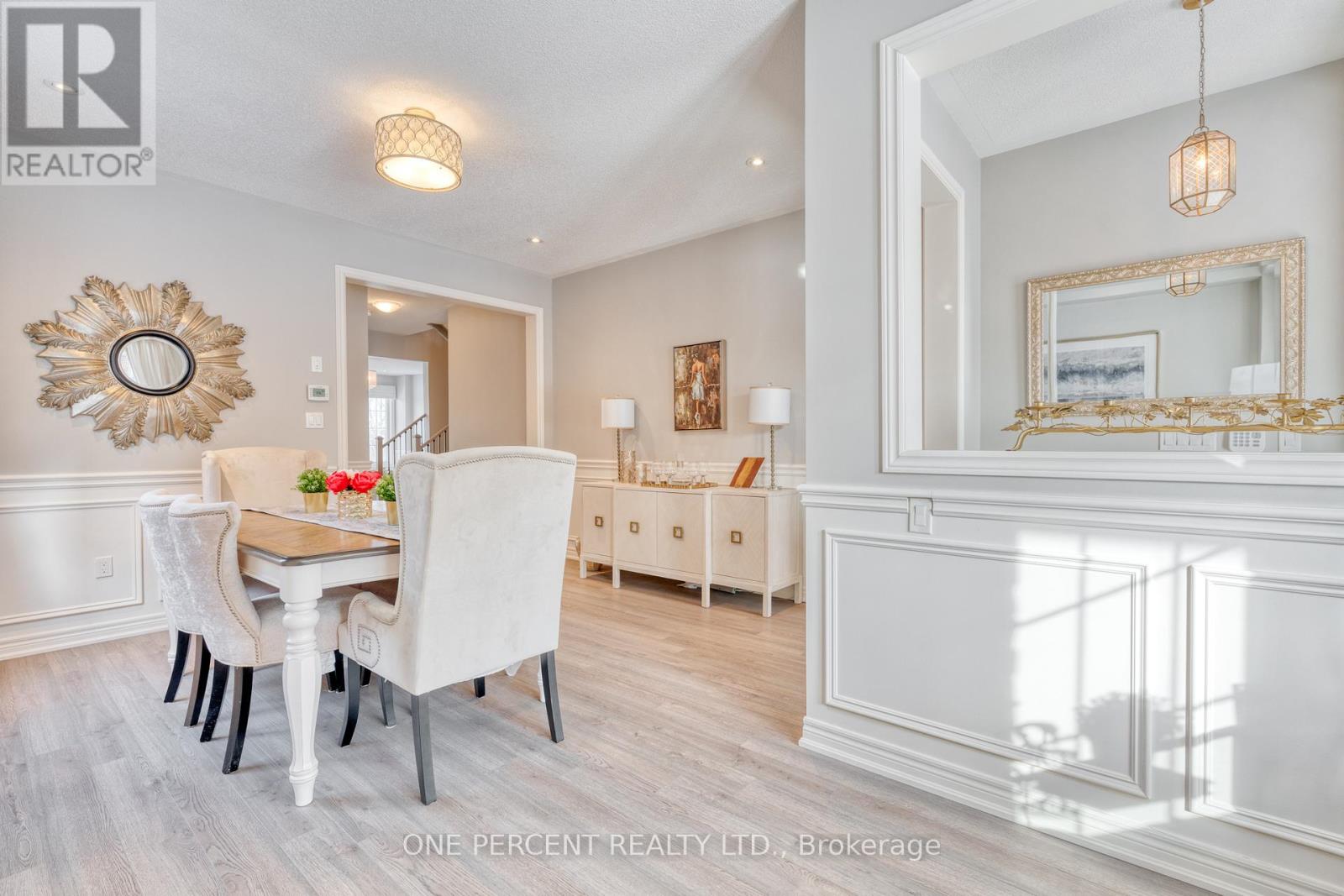 311 Humphrey Street, Hamilton, Ontario  L8B 1X4 - Photo 6 - X12714712