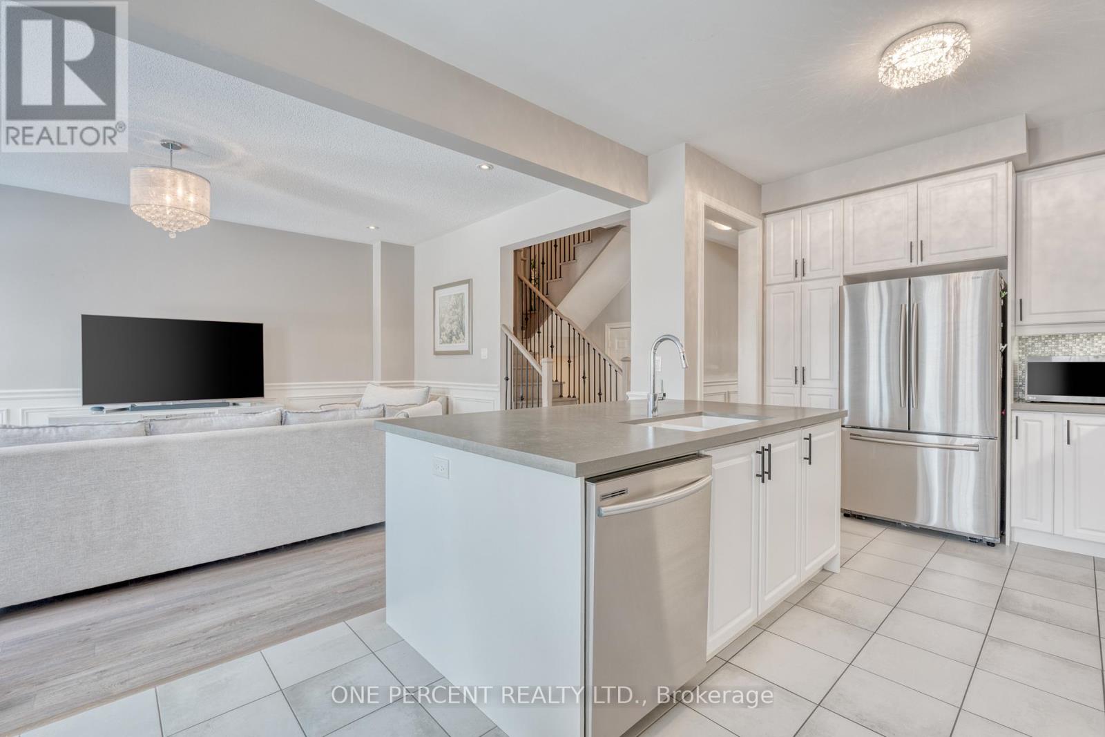 311 Humphrey Street, Hamilton, Ontario  L8B 1X4 - Photo 15 - X12714712