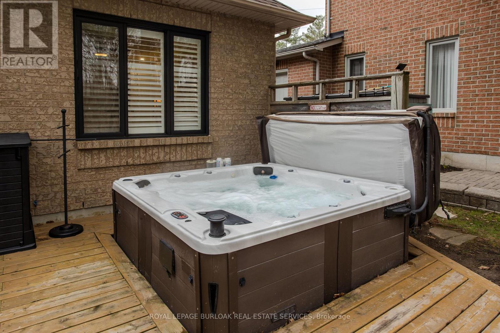 18 - 1150 Skyview Drive, Burlington, Ontario  L7P 4X5 - Photo 5 - W12960750