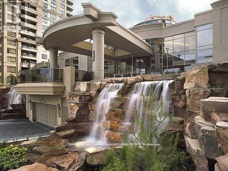 1830 - 3888 DUKE OF YORK BOULEVARD, Mississauga, Ontario