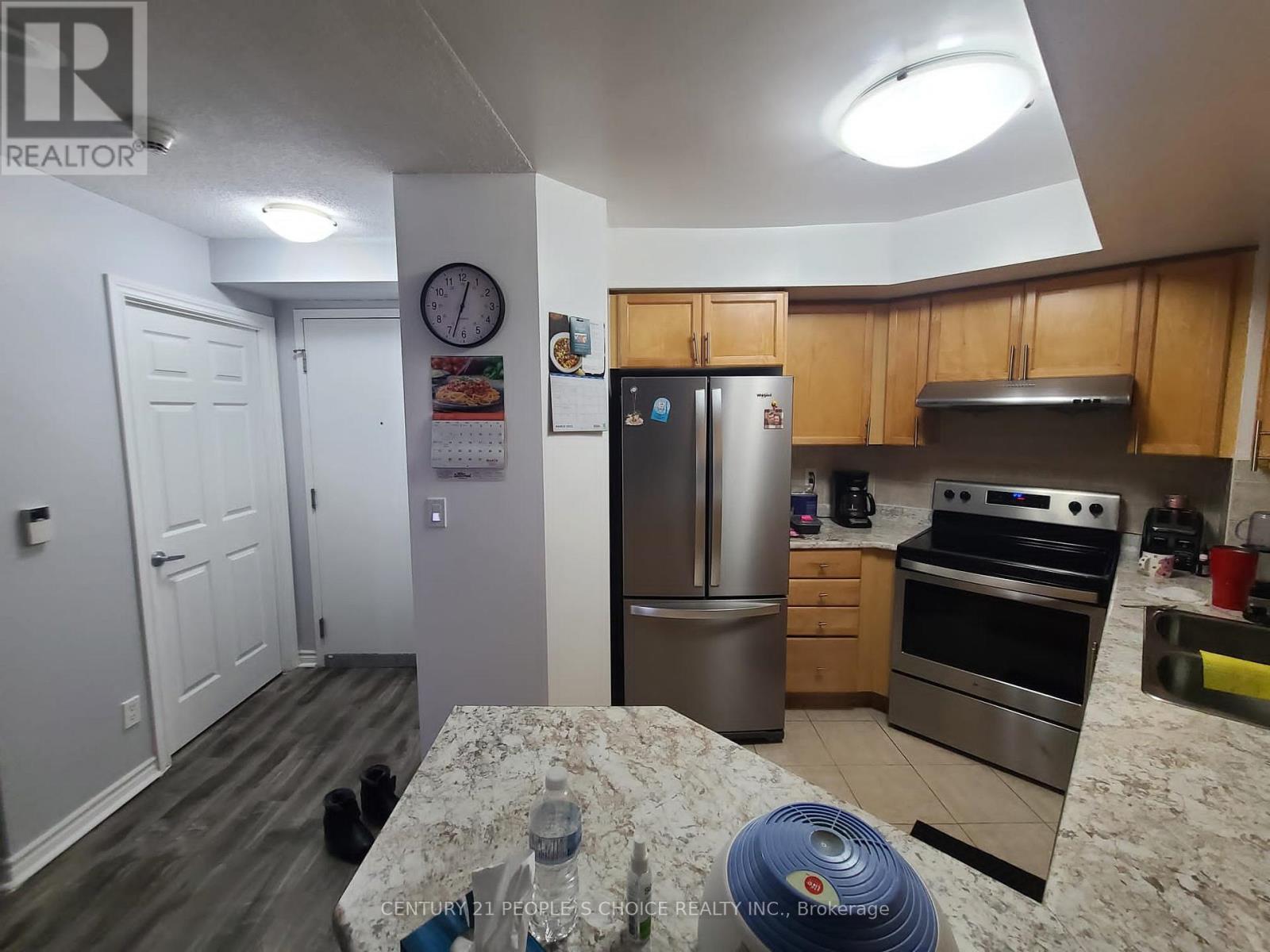 1830 - 3888 Duke Of York Boulevard, Mississauga, Ontario  L5B 4P5 - Photo 10 - W12960766