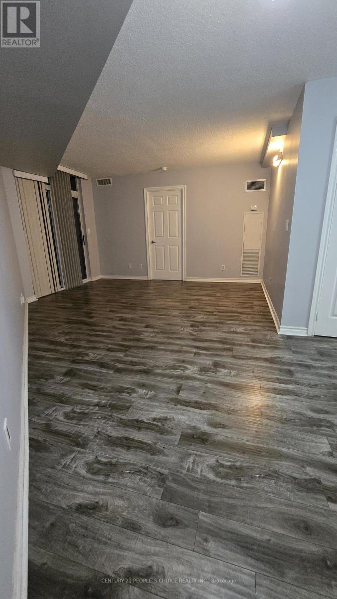 1830 - 3888 Duke Of York Boulevard, Mississauga, Ontario  L5B 4P5 - Photo 11 - W12960766