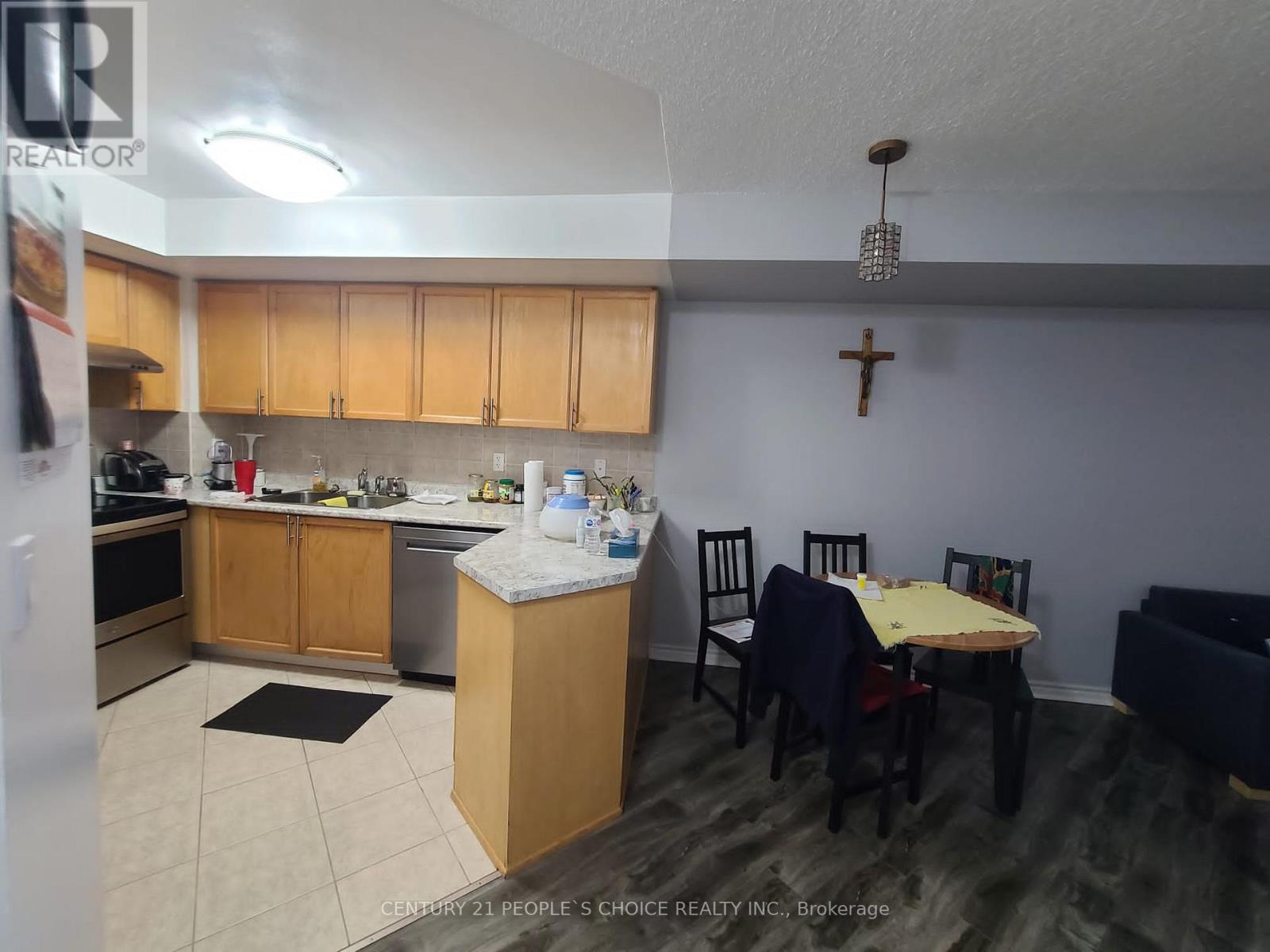 1830 - 3888 Duke Of York Boulevard, Mississauga, Ontario  L5B 4P5 - Photo 6 - W12960766