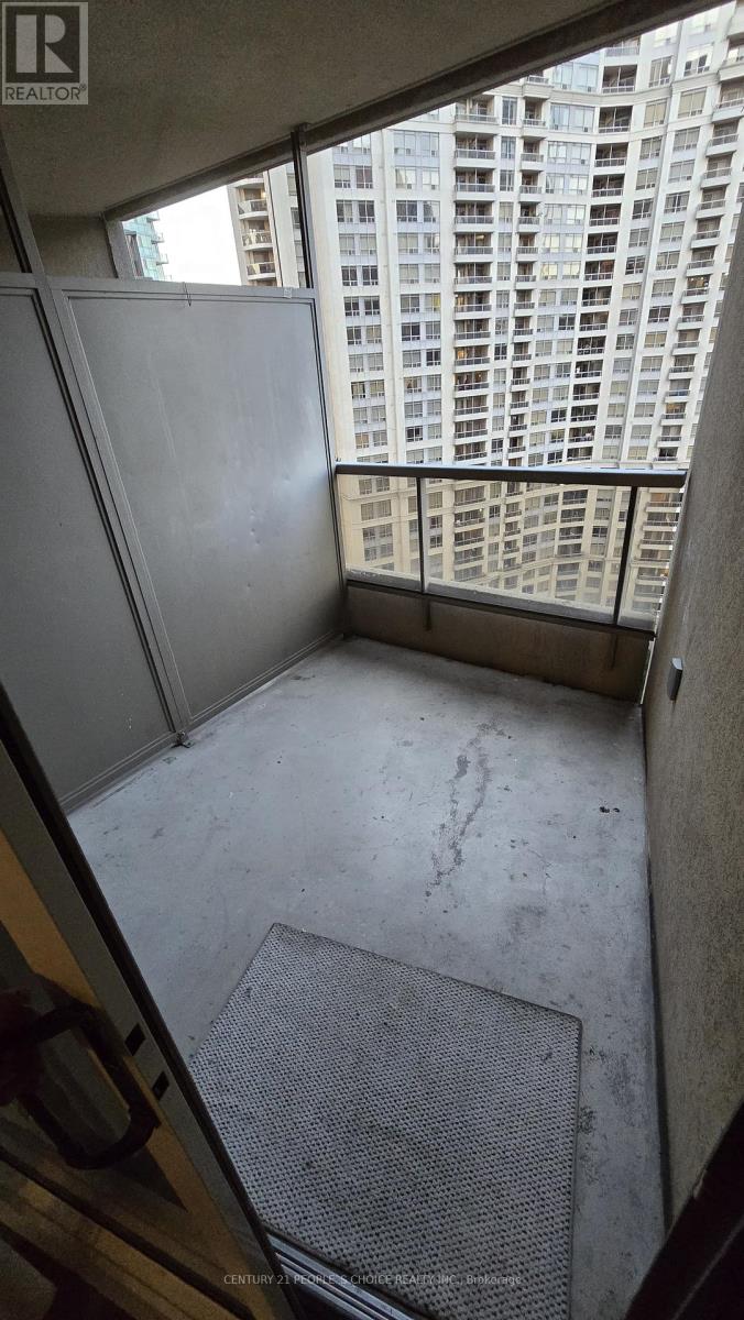 1830 - 3888 Duke Of York Boulevard, Mississauga, Ontario  L5B 4P5 - Photo 9 - W12960766