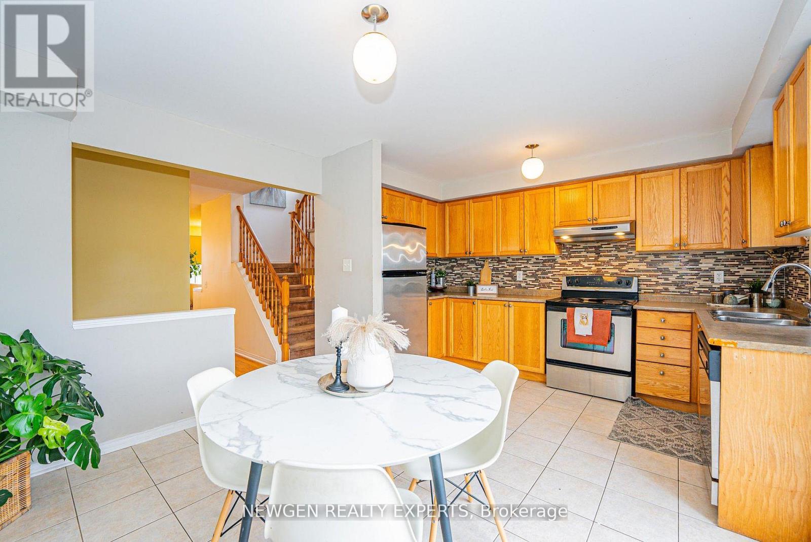 3420 Redpath Circle, Mississauga, Ontario  L5N 8R7 - Photo 12 - W12960774