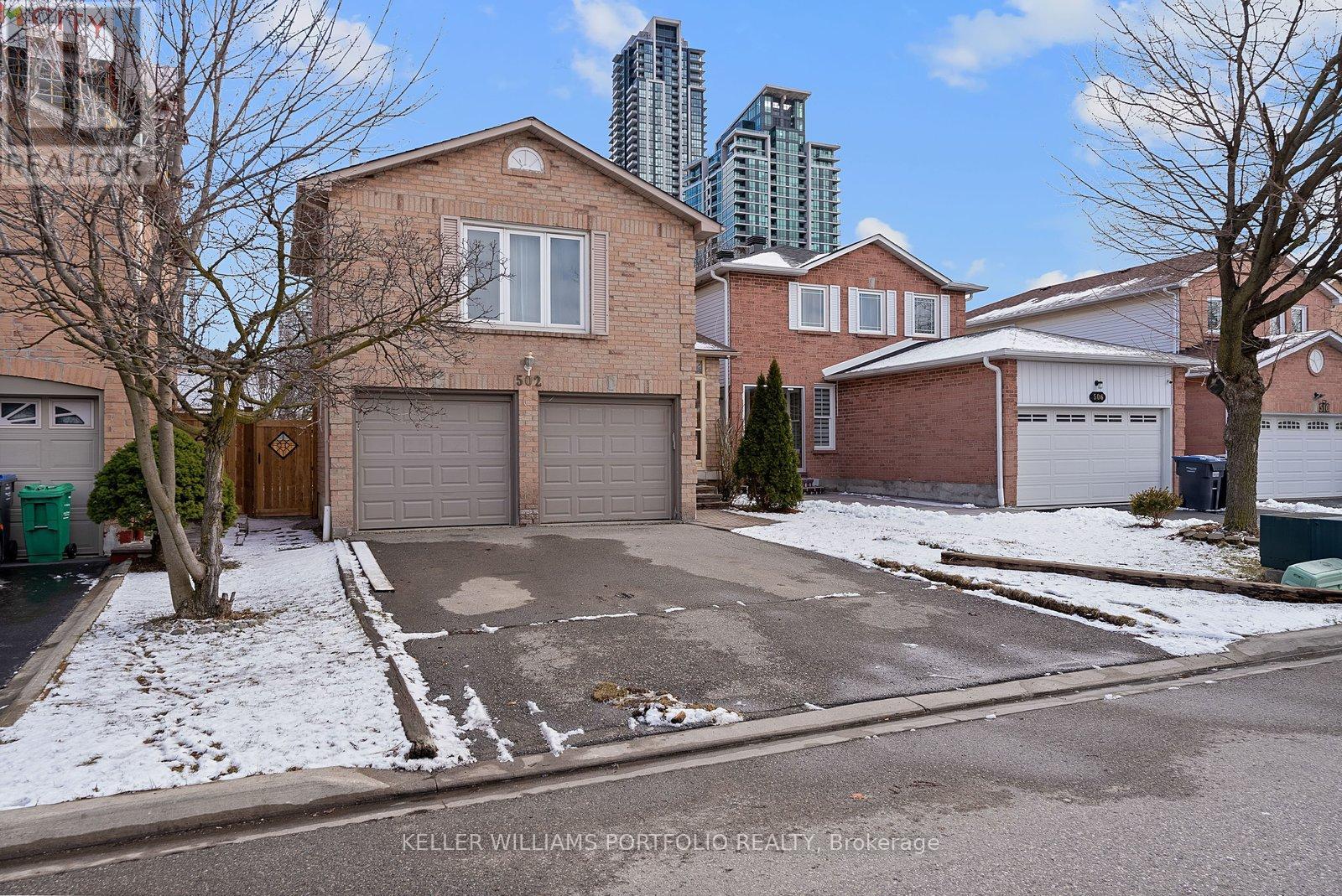 502 Turnbridge Road, Mississauga, Ontario  L5B 3M3 - Photo 2 - W12960816