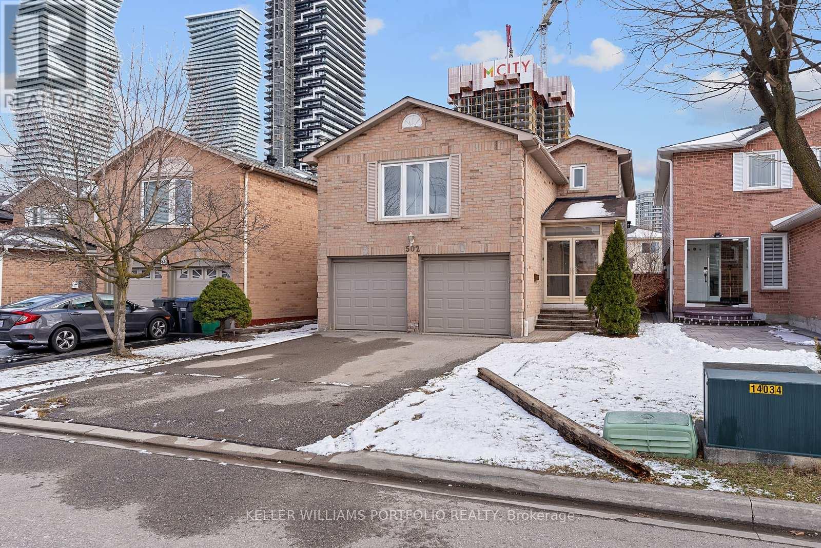 502 Turnbridge Road, Mississauga, Ontario  L5B 3M3 - Photo 3 - W12960816