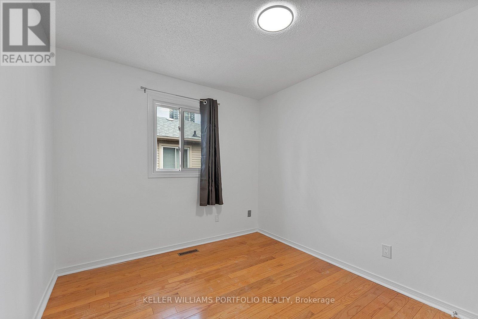 502 Turnbridge Road, Mississauga, Ontario  L5B 3M3 - Photo 33 - W12960816