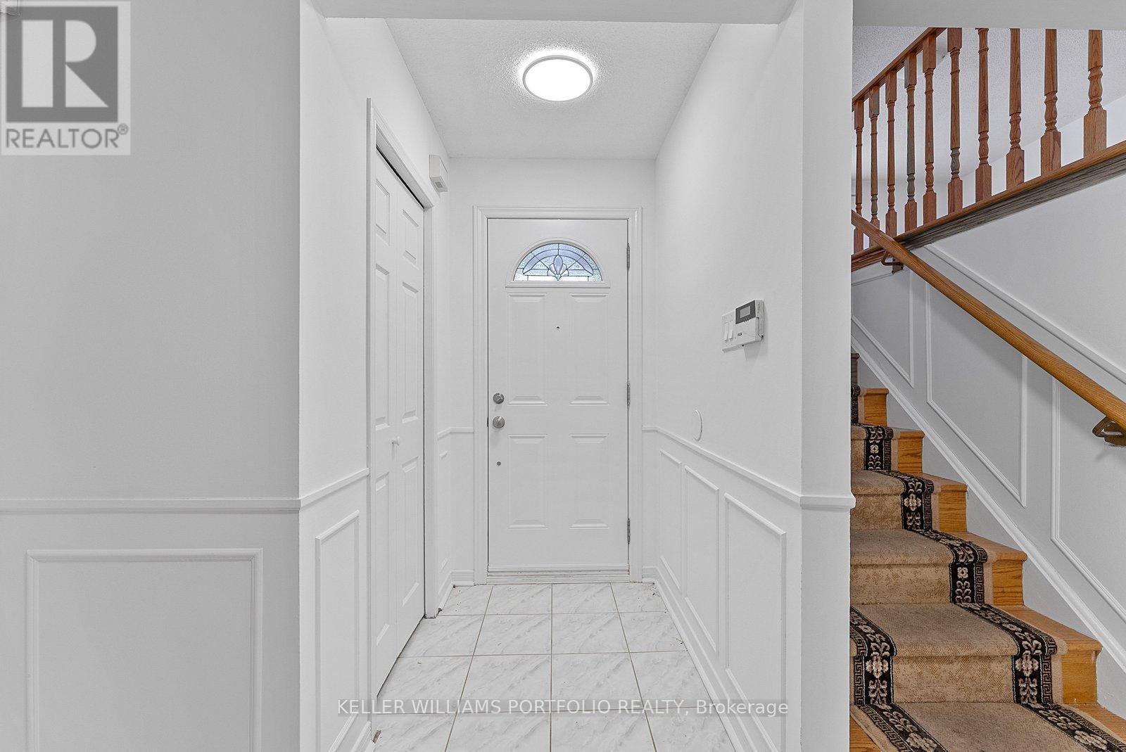 502 Turnbridge Road, Mississauga, Ontario  L5B 3M3 - Photo 6 - W12960816