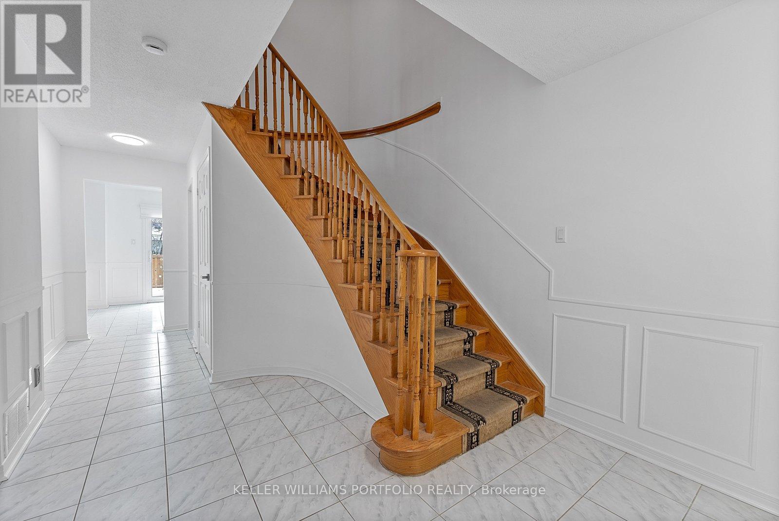 502 Turnbridge Road, Mississauga, Ontario  L5B 3M3 - Photo 7 - W12960816