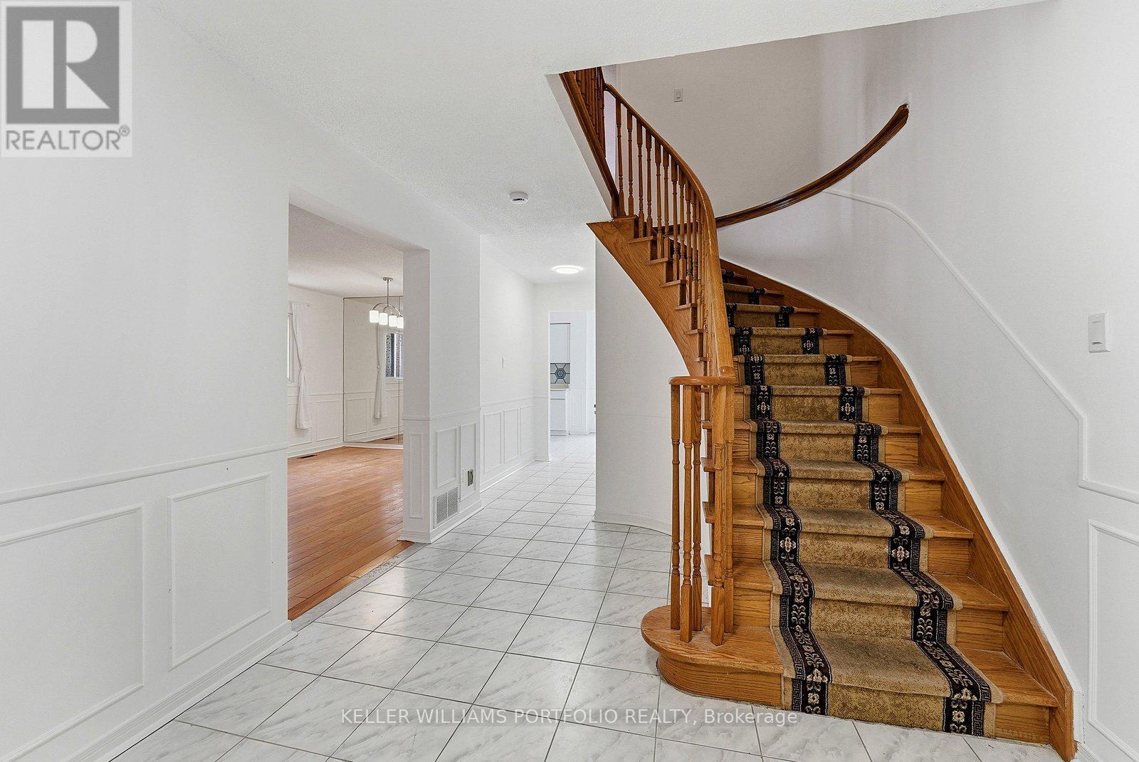 502 Turnbridge Road, Mississauga, Ontario  L5B 3M3 - Photo 8 - W12960816