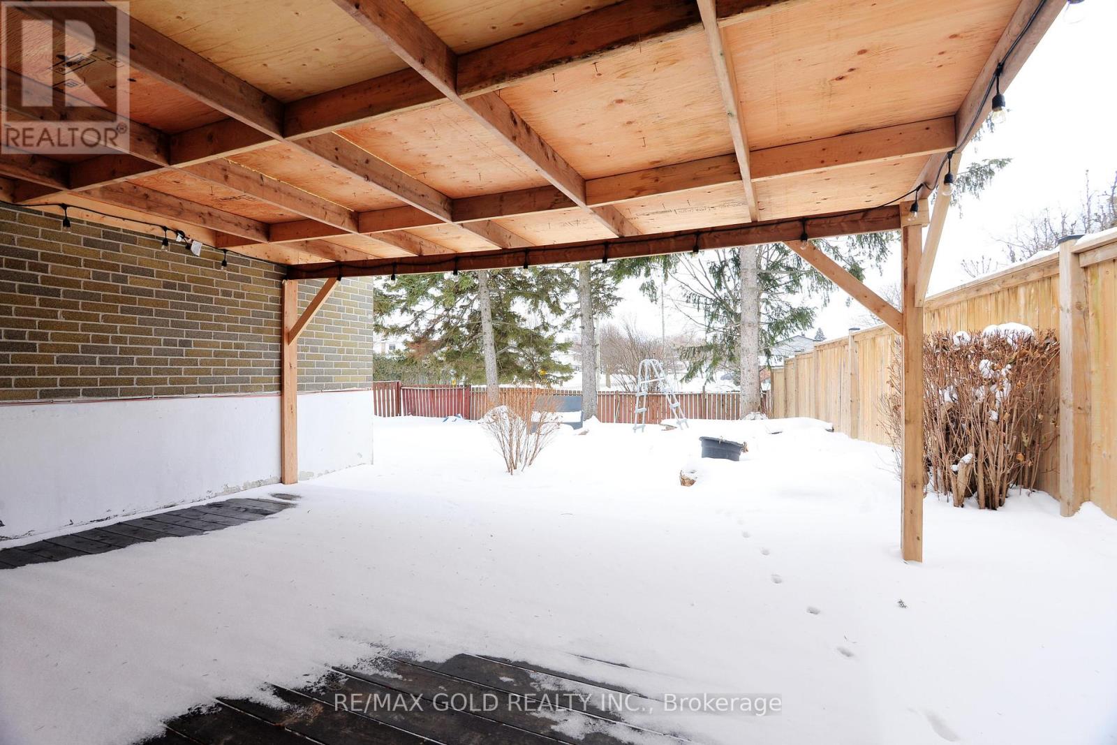 70 Greystone Crescent, Halton Hills, Ontario  L7G 1G9 - Photo 35 - W12960840