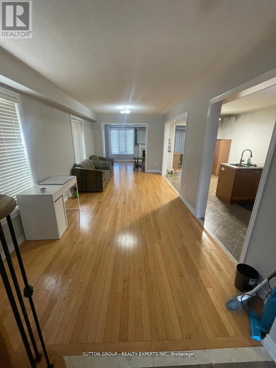 16 Freedom Oaks Trail, Brampton, Ontario  L6P 0B5 - Photo 11 - W12960870