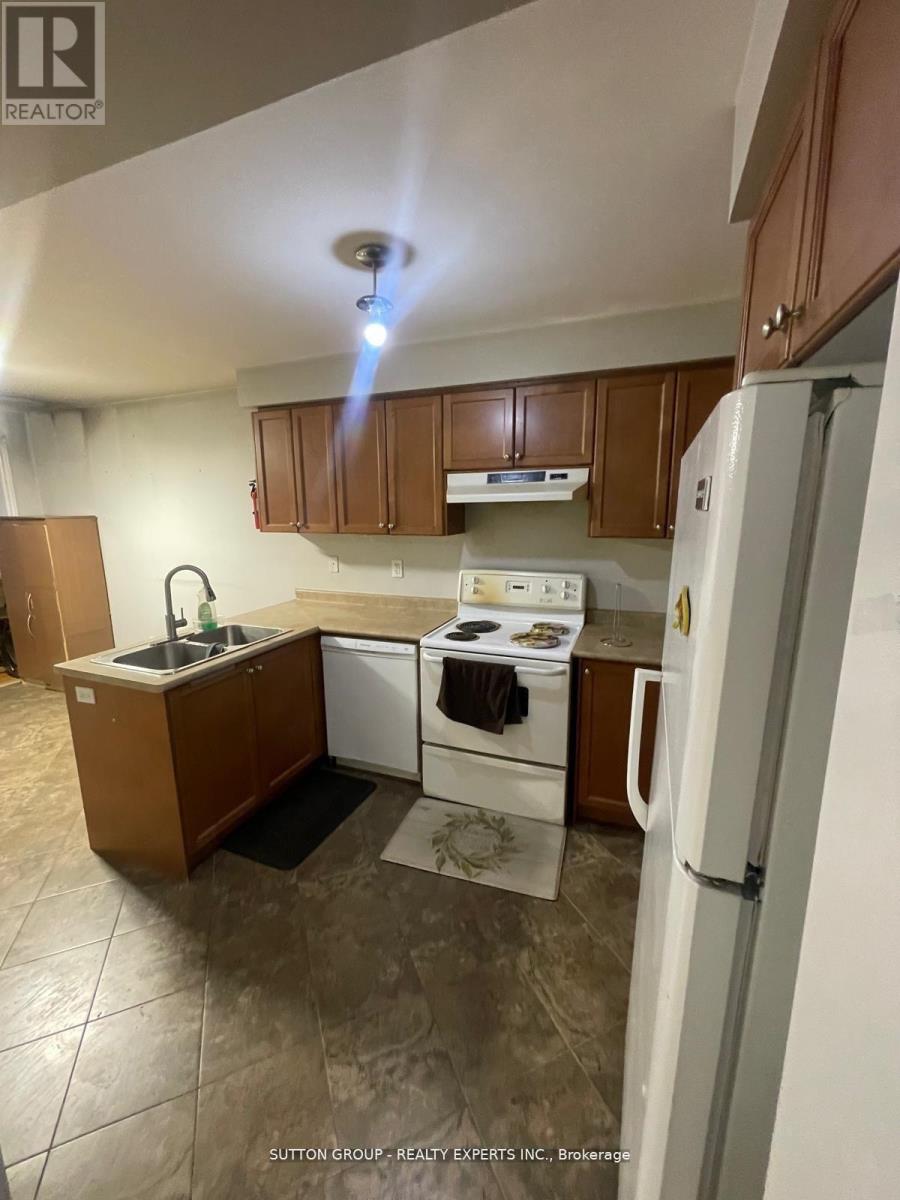 16 Freedom Oaks Trail, Brampton, Ontario  L6P 0B5 - Photo 14 - W12960870