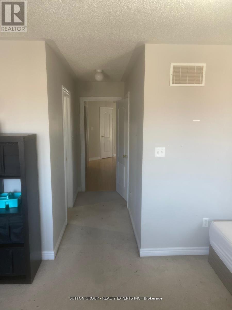 16 Freedom Oaks Trail, Brampton, Ontario  L6P 0B5 - Photo 23 - W12960870