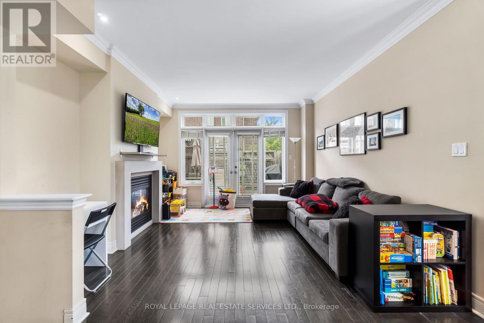 122 Six Point Road, Toronto, Ontario  M8Z 0A1 - Photo 11 - W12960914