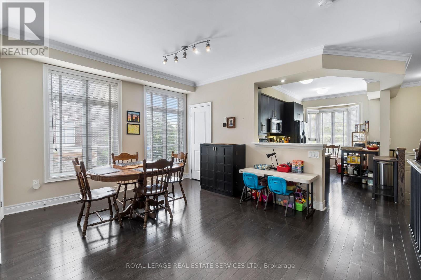 122 Six Point Road, Toronto, Ontario  M8Z 0A1 - Photo 15 - W12960914