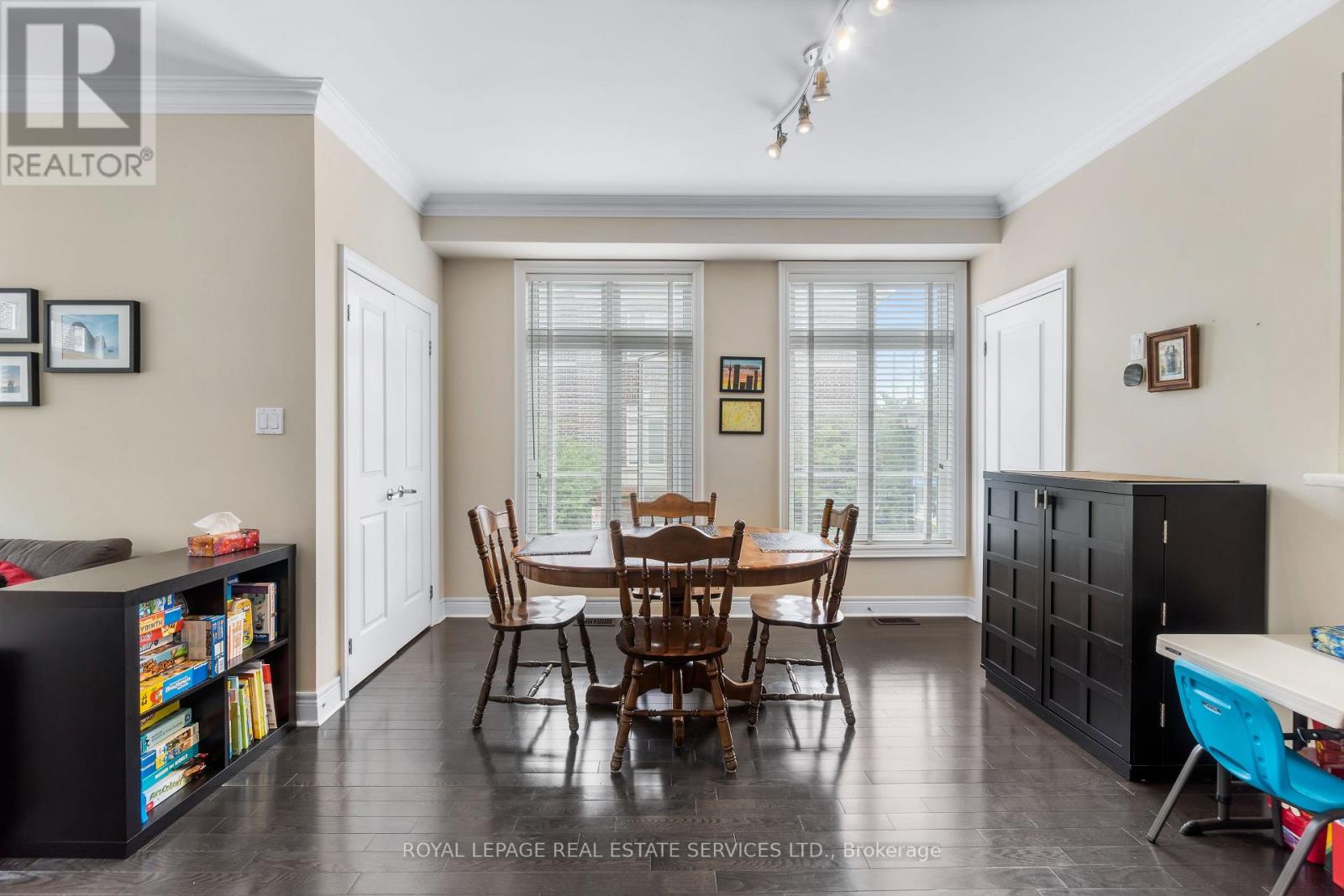 122 Six Point Road, Toronto, Ontario  M8Z 0A1 - Photo 20 - W12960914