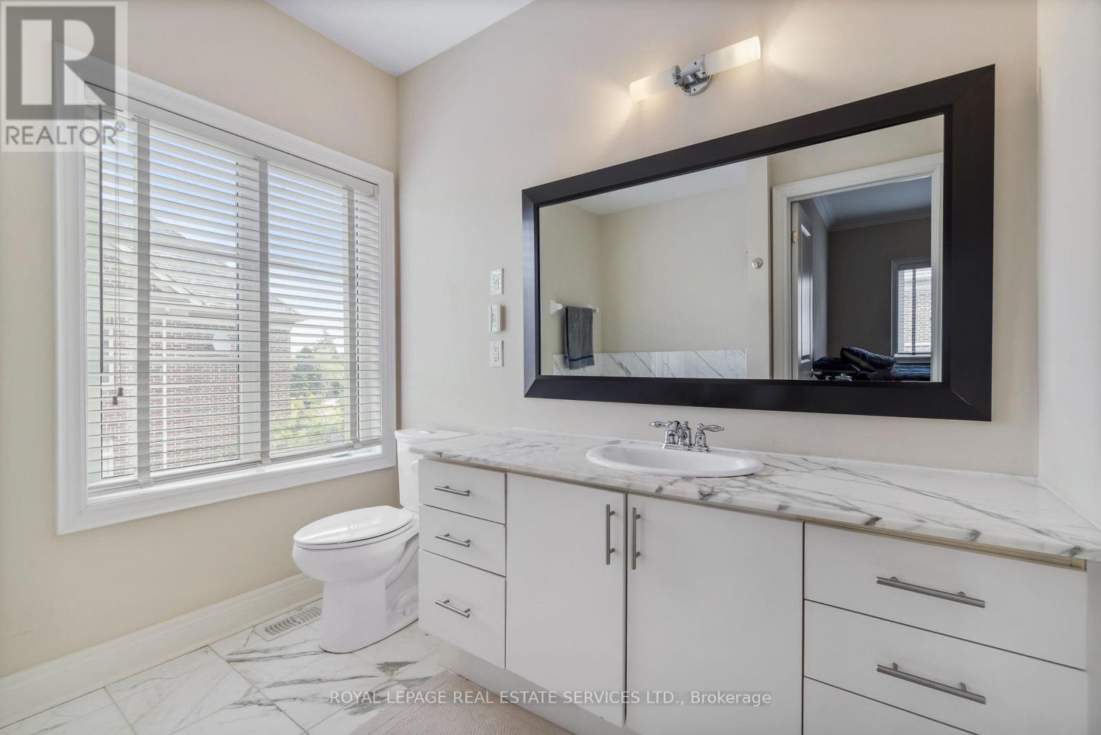 122 Six Point Road, Toronto, Ontario  M8Z 0A1 - Photo 26 - W12960914